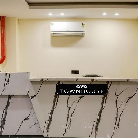 Townhouse Magnolia Corporate Stays Gurgaon Ngoại thất bức ảnh