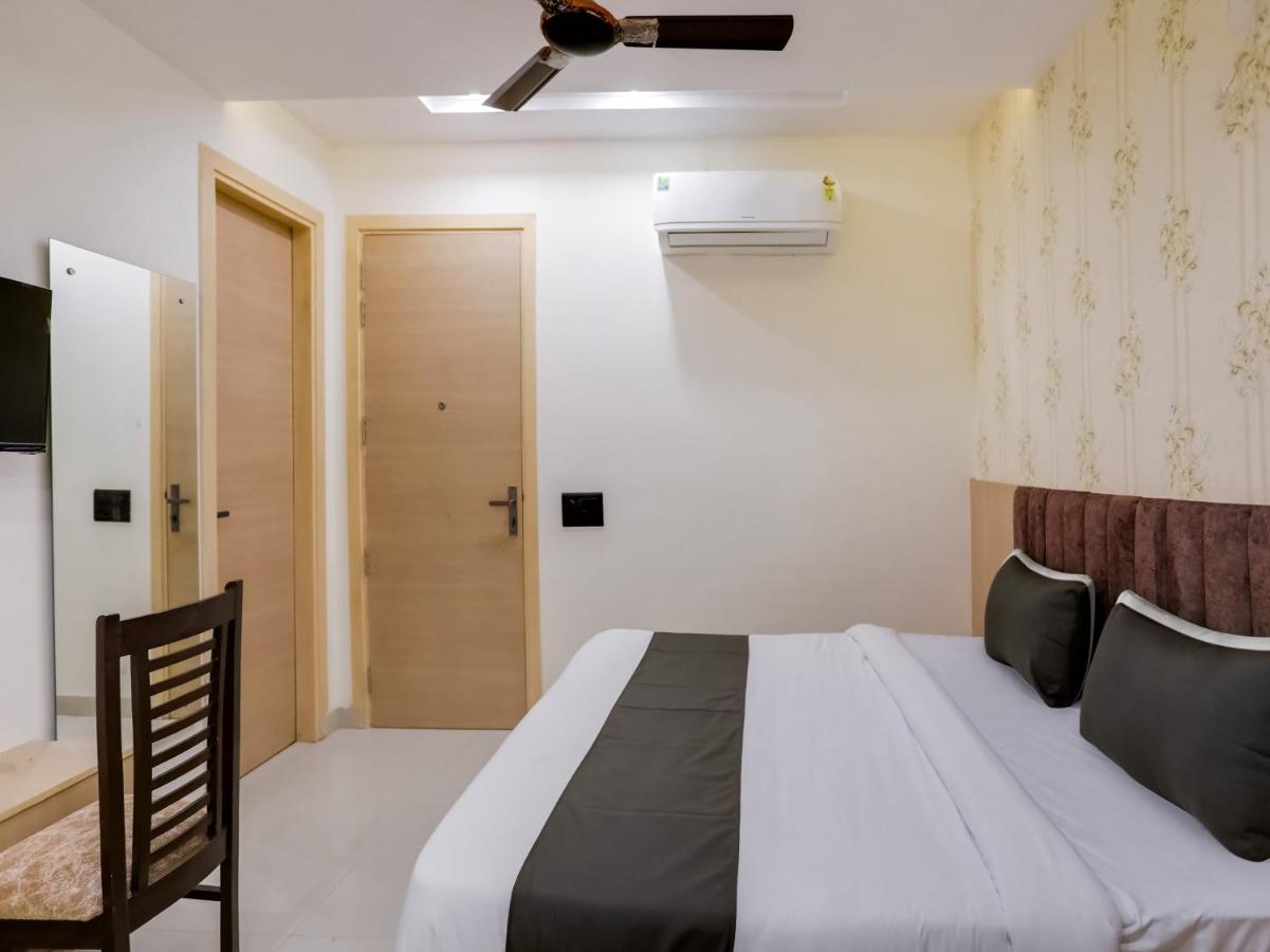 Townhouse Magnolia Corporate Stays Gurgaon Ngoại thất bức ảnh