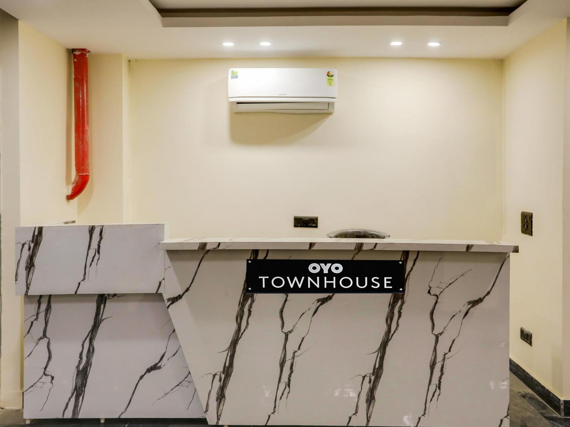 Townhouse Magnolia Corporate Stays Gurgaon Ngoại thất bức ảnh